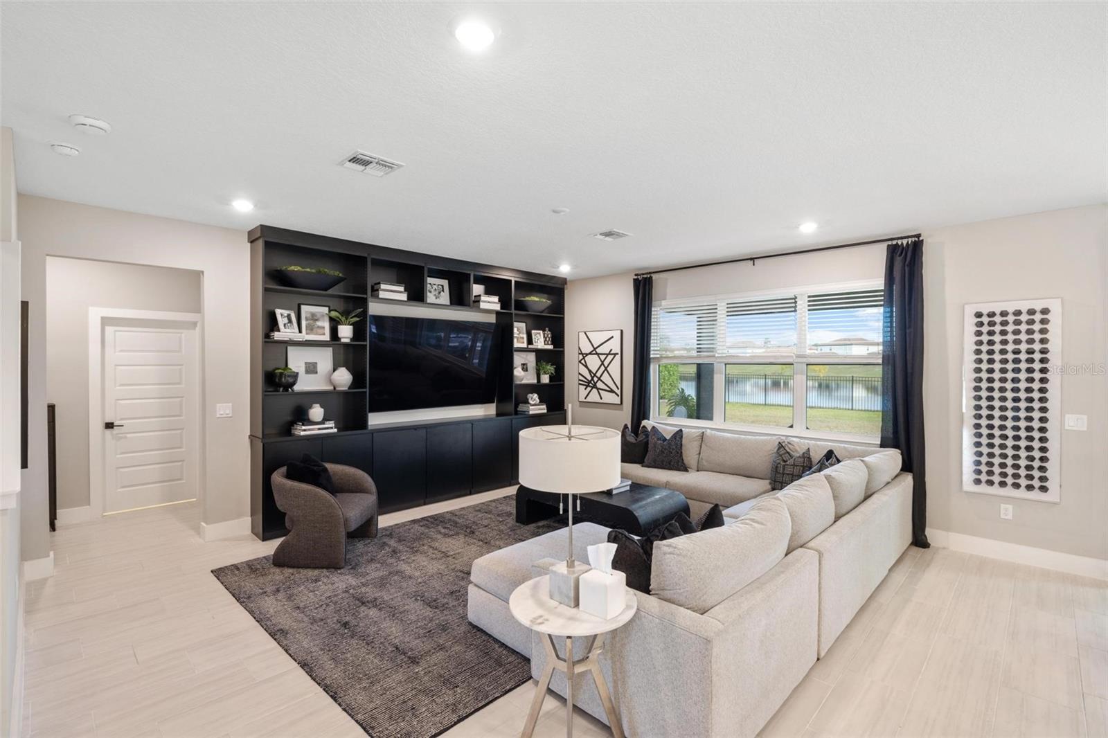 Image 13 of 60 For 13815 Green Hammock Place