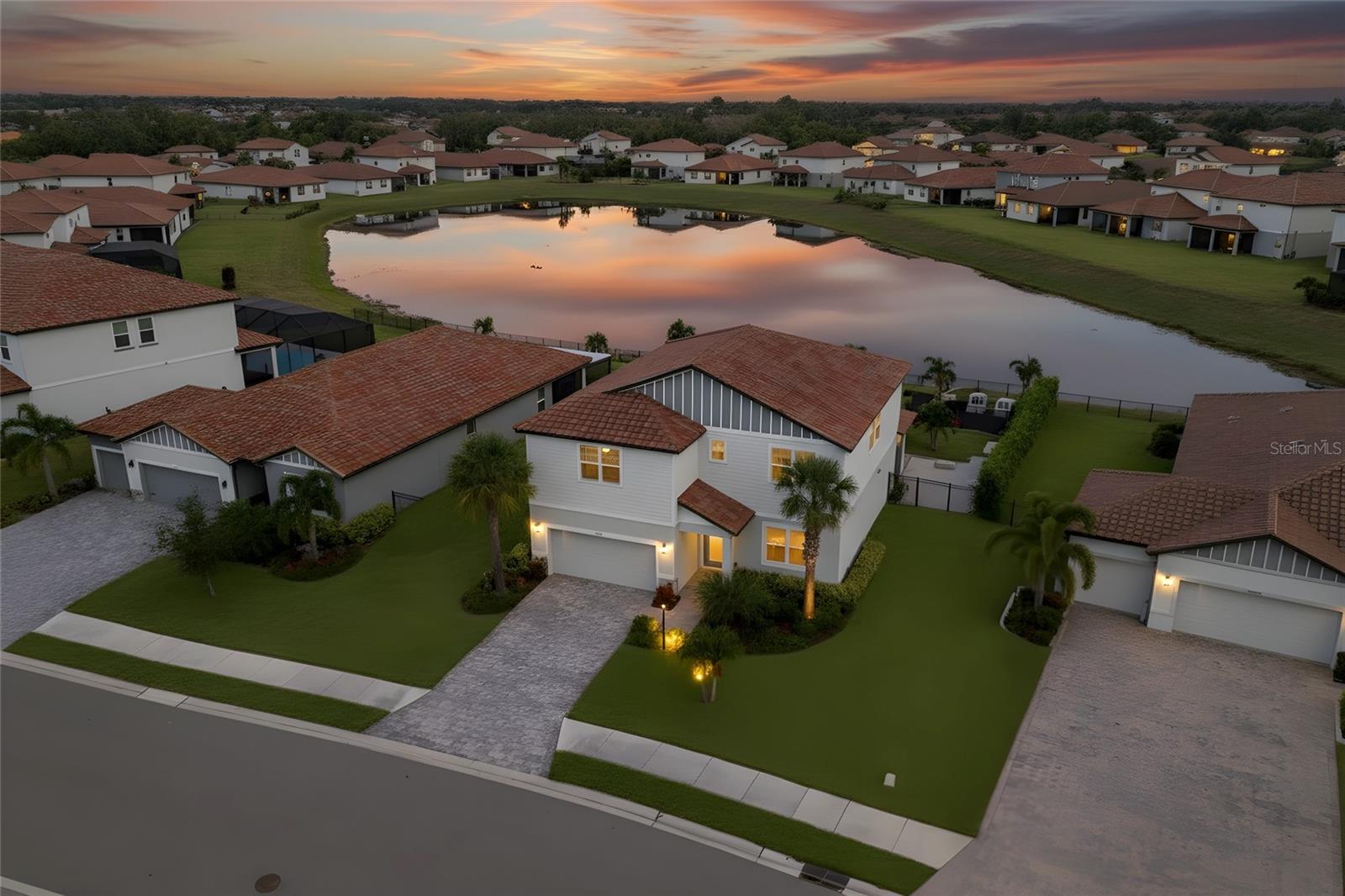 Image 2 of 60 For 13815 Green Hammock Place