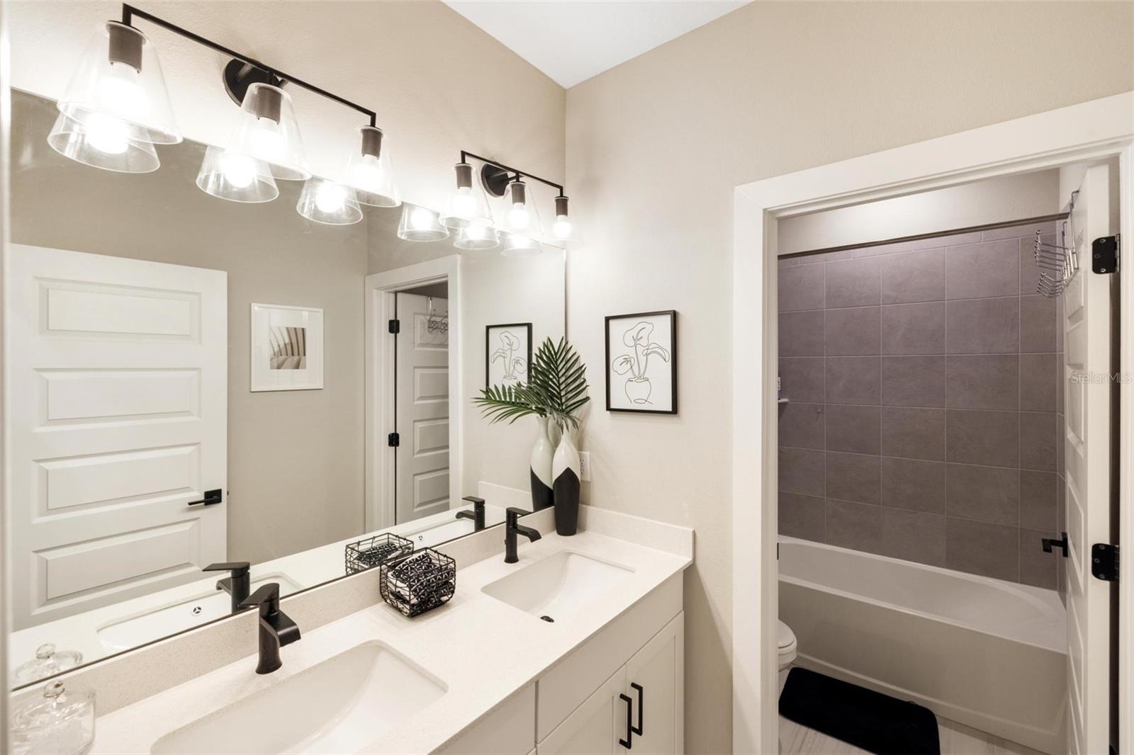 Image 37 of 60 For 13815 Green Hammock Place