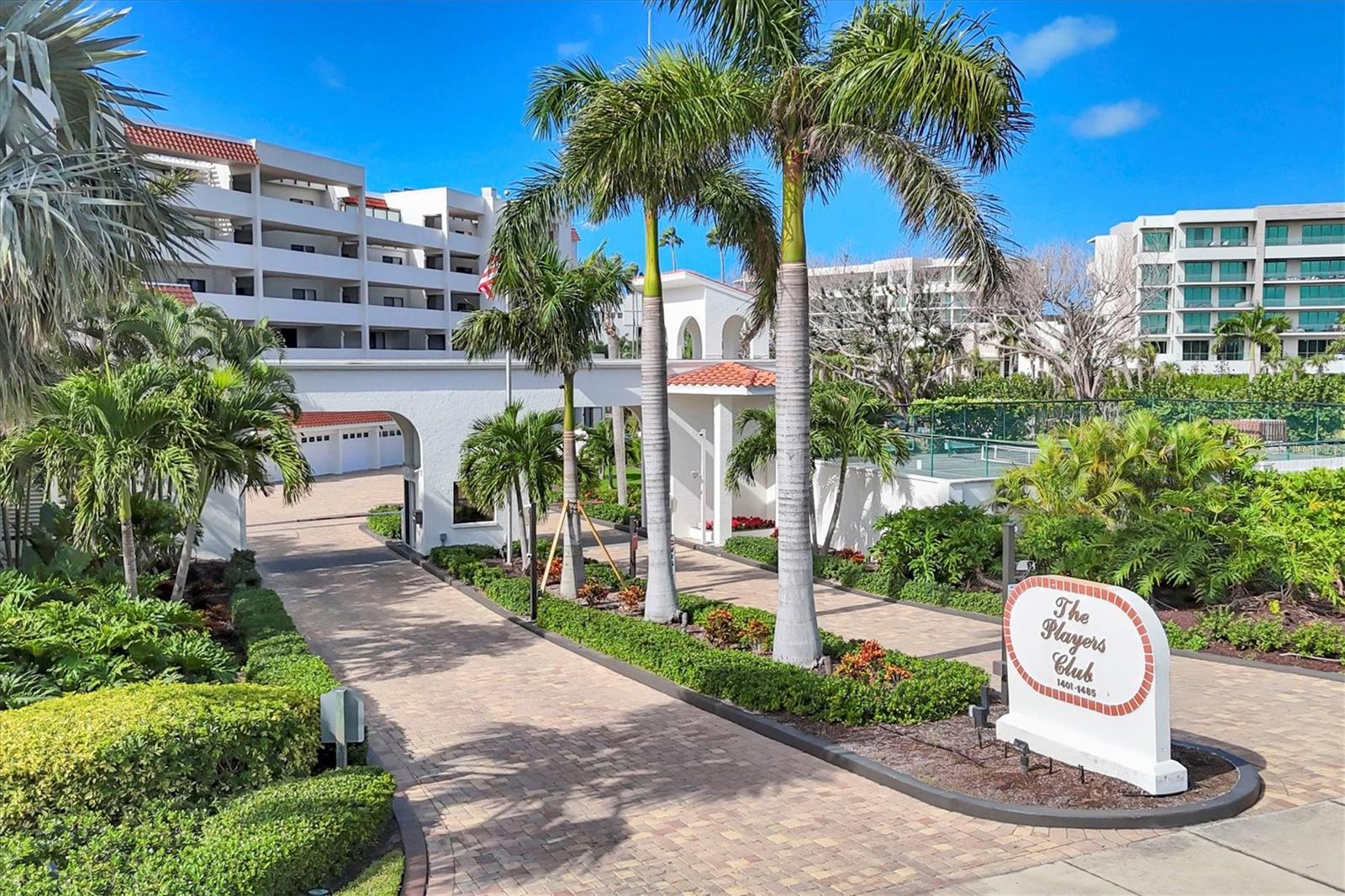 Image 29 of 51 For 1425 Gulf Of Mexico Drive 208