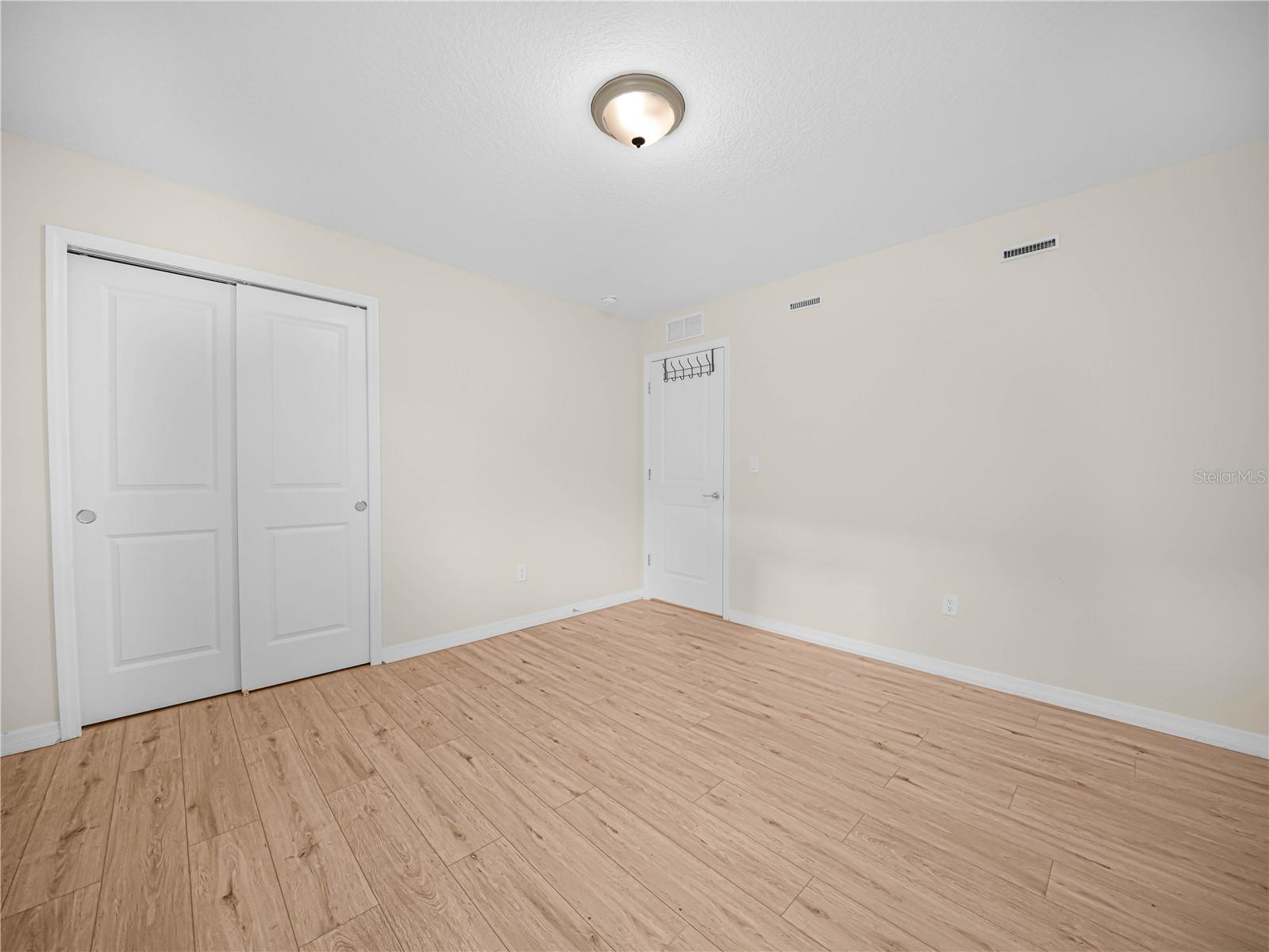 Image 39 of 42 For 4580 Sparkling Shell Avenue