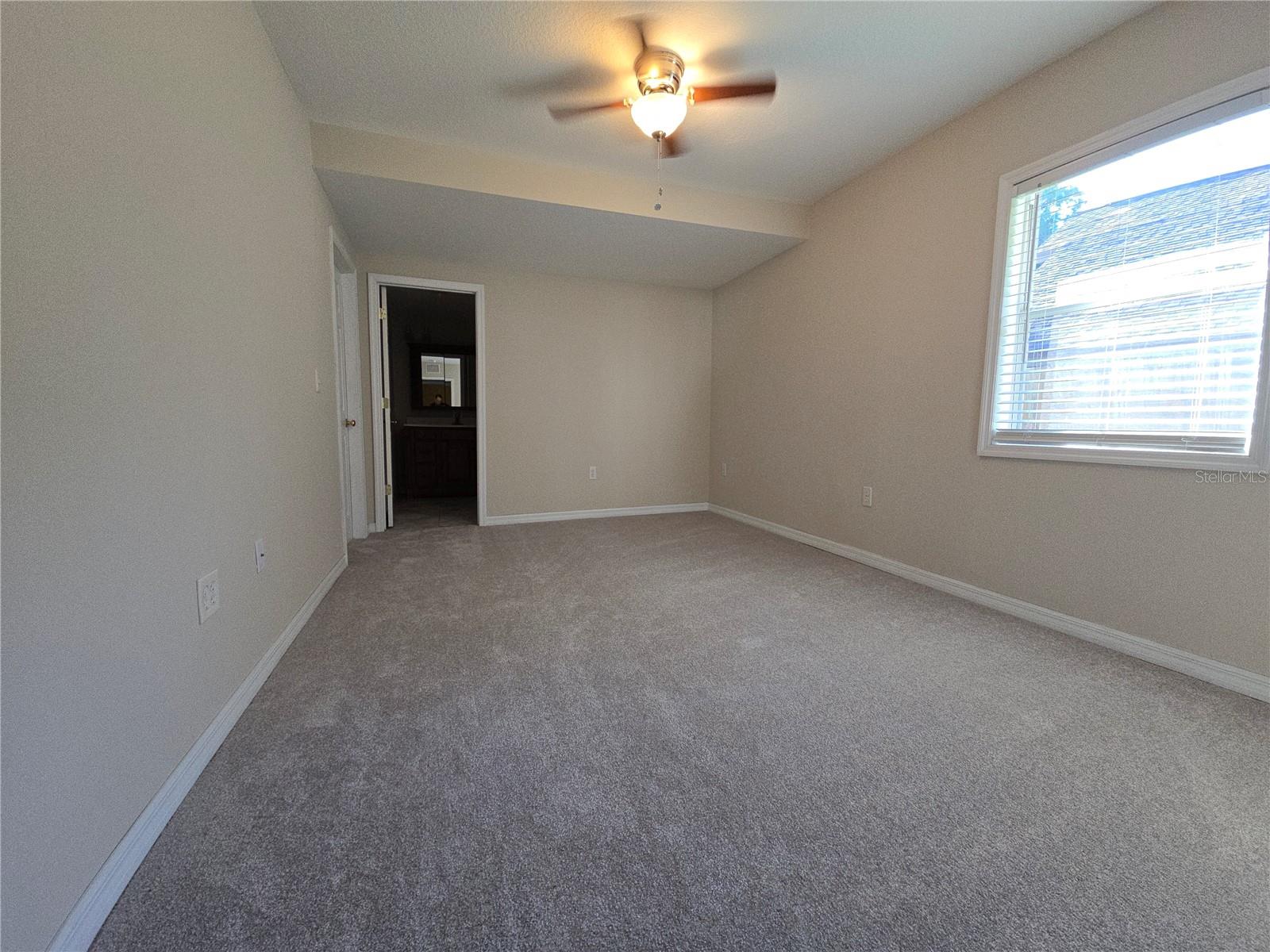 Image 10 of 29 For 613 Casabella Drive