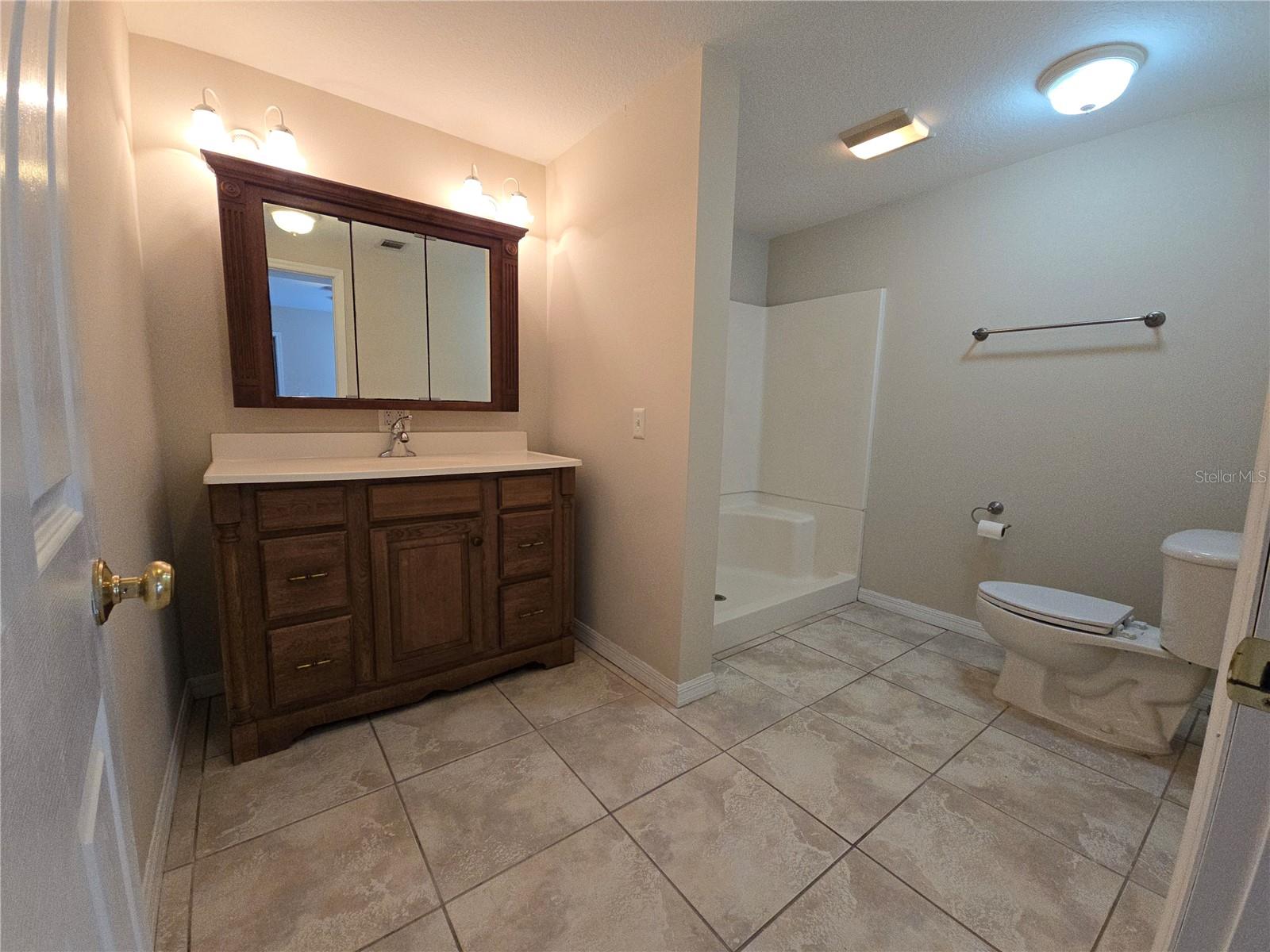 Image 11 of 29 For 613 Casabella Drive