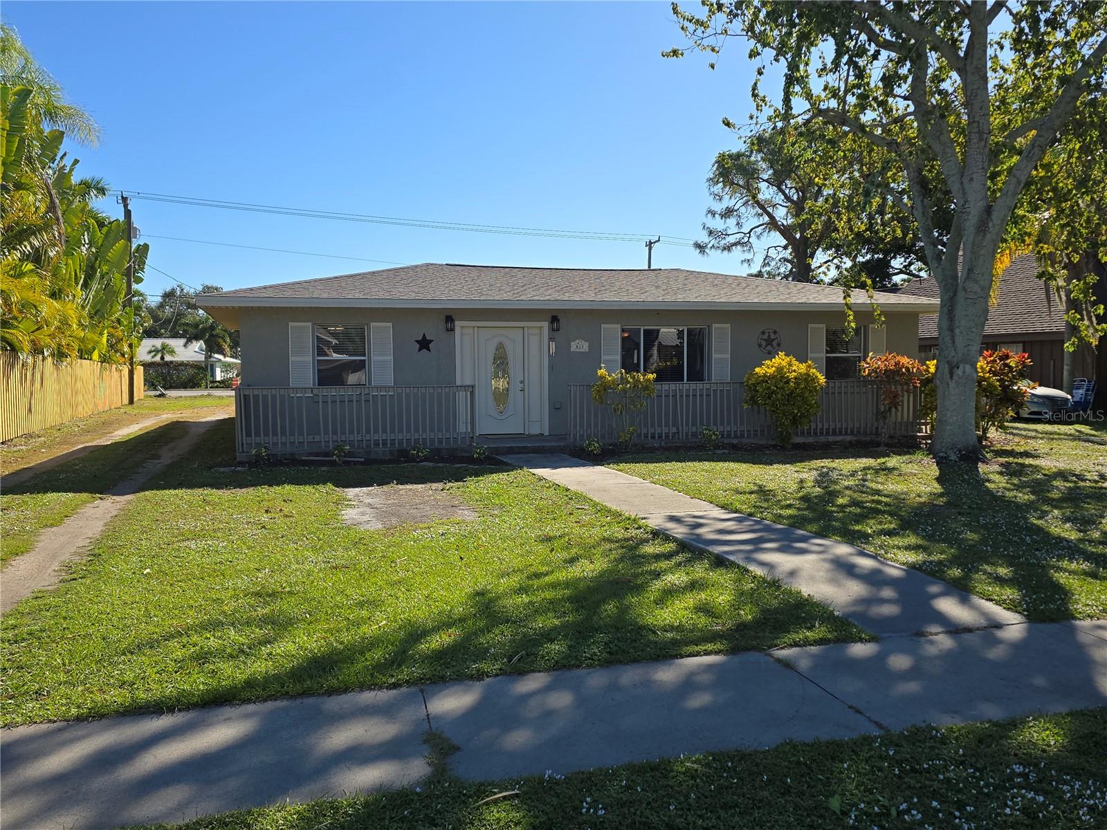 Image 2 of 29 For 613 Casabella Drive