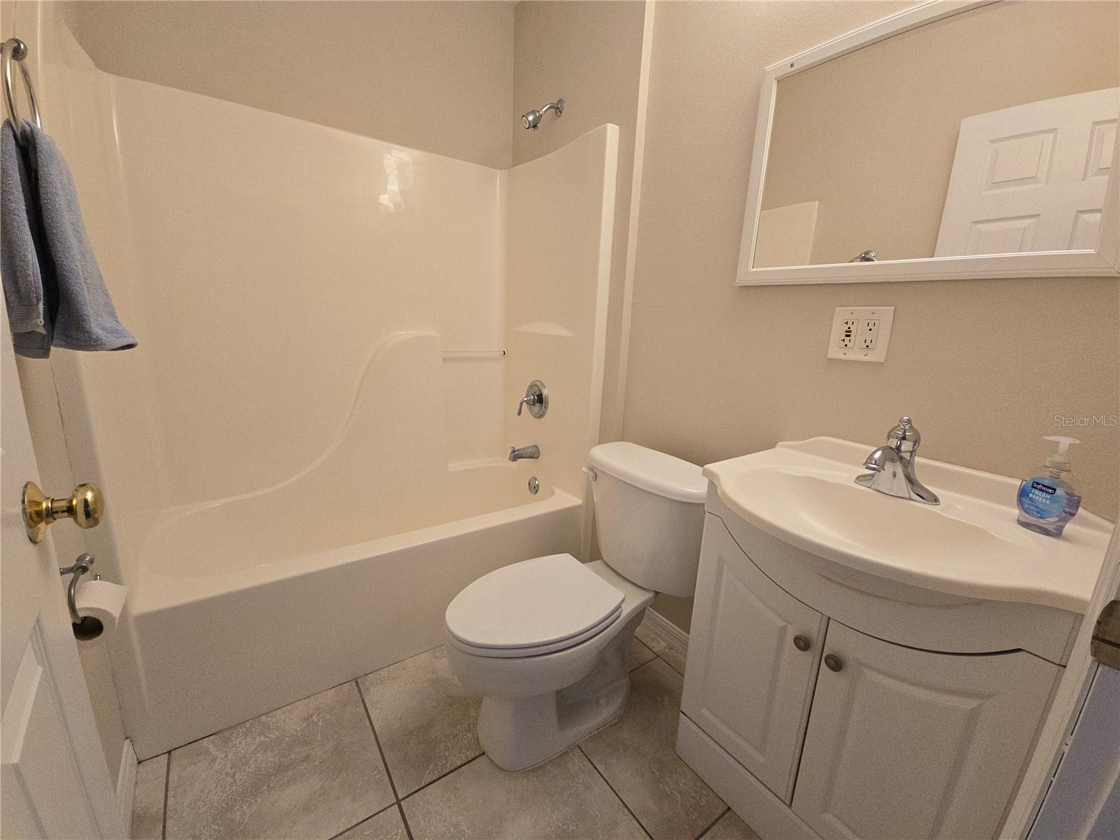 Image 24 of 29 For 613 Casabella Drive