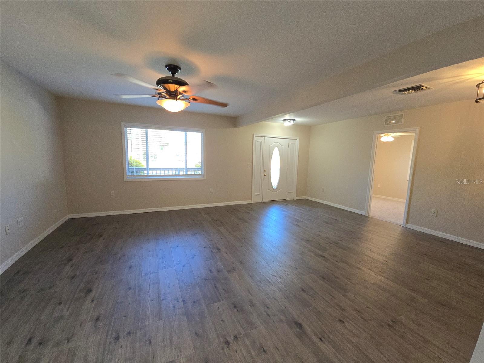 Image 5 of 29 For 613 Casabella Drive