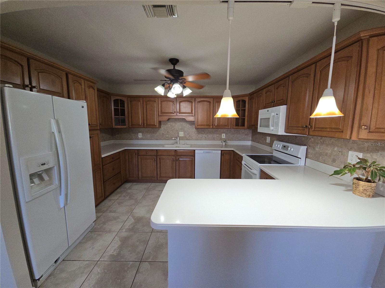 Image 6 of 29 For 613 Casabella Drive