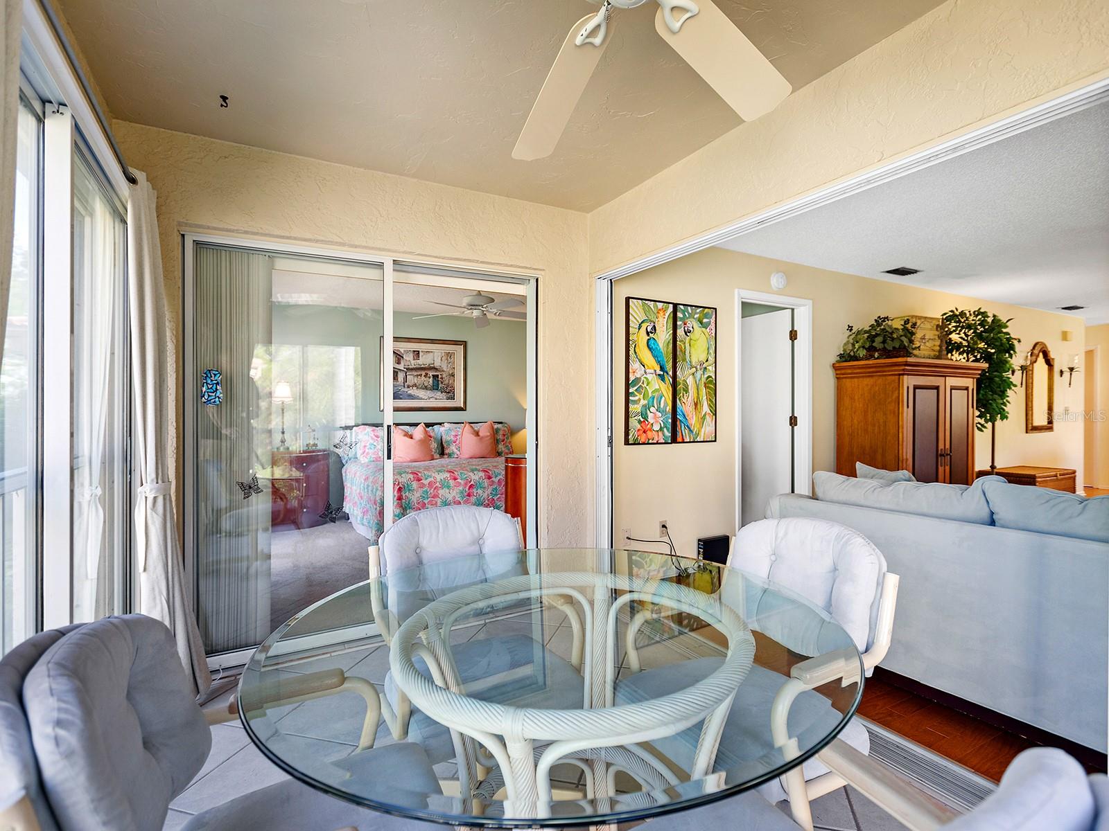 Image 16 of 42 For 4415 Longmeadow 44