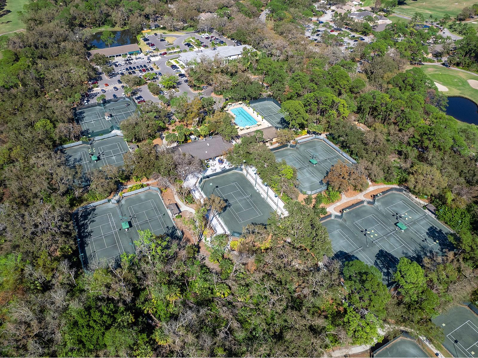 Image 26 of 42 For 4415 Longmeadow 44