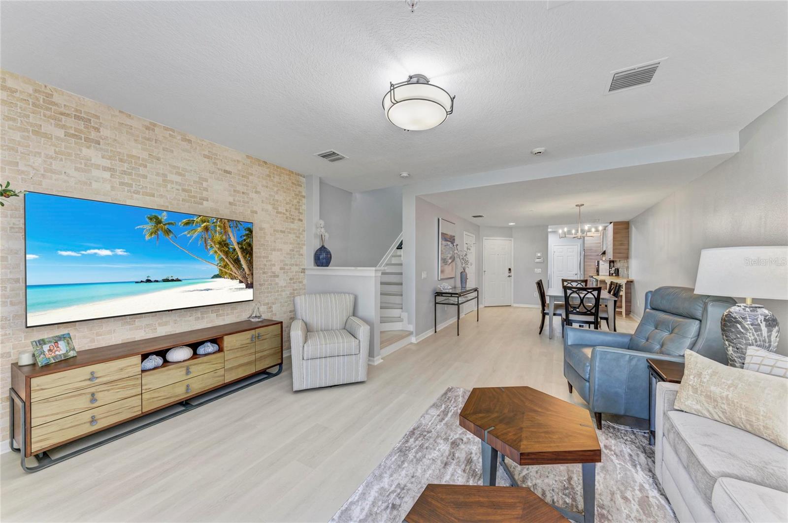 Image 10 of 49 For 4024 Overture Circle 486