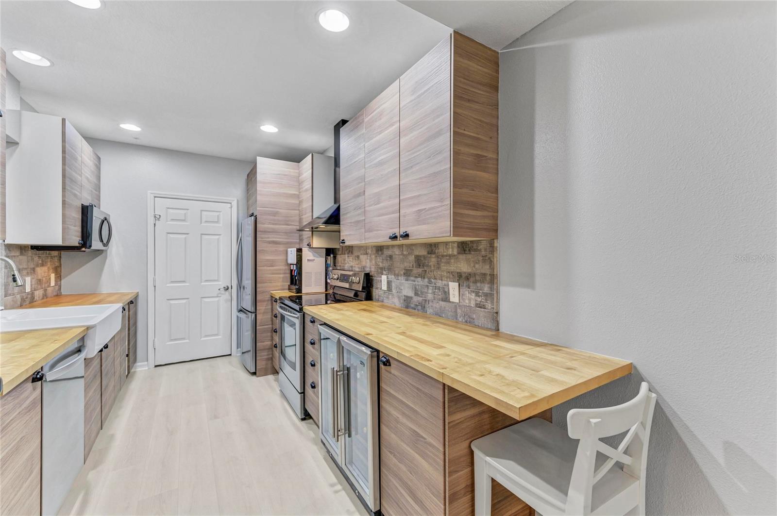 Image 11 of 49 For 4024 Overture Circle 486