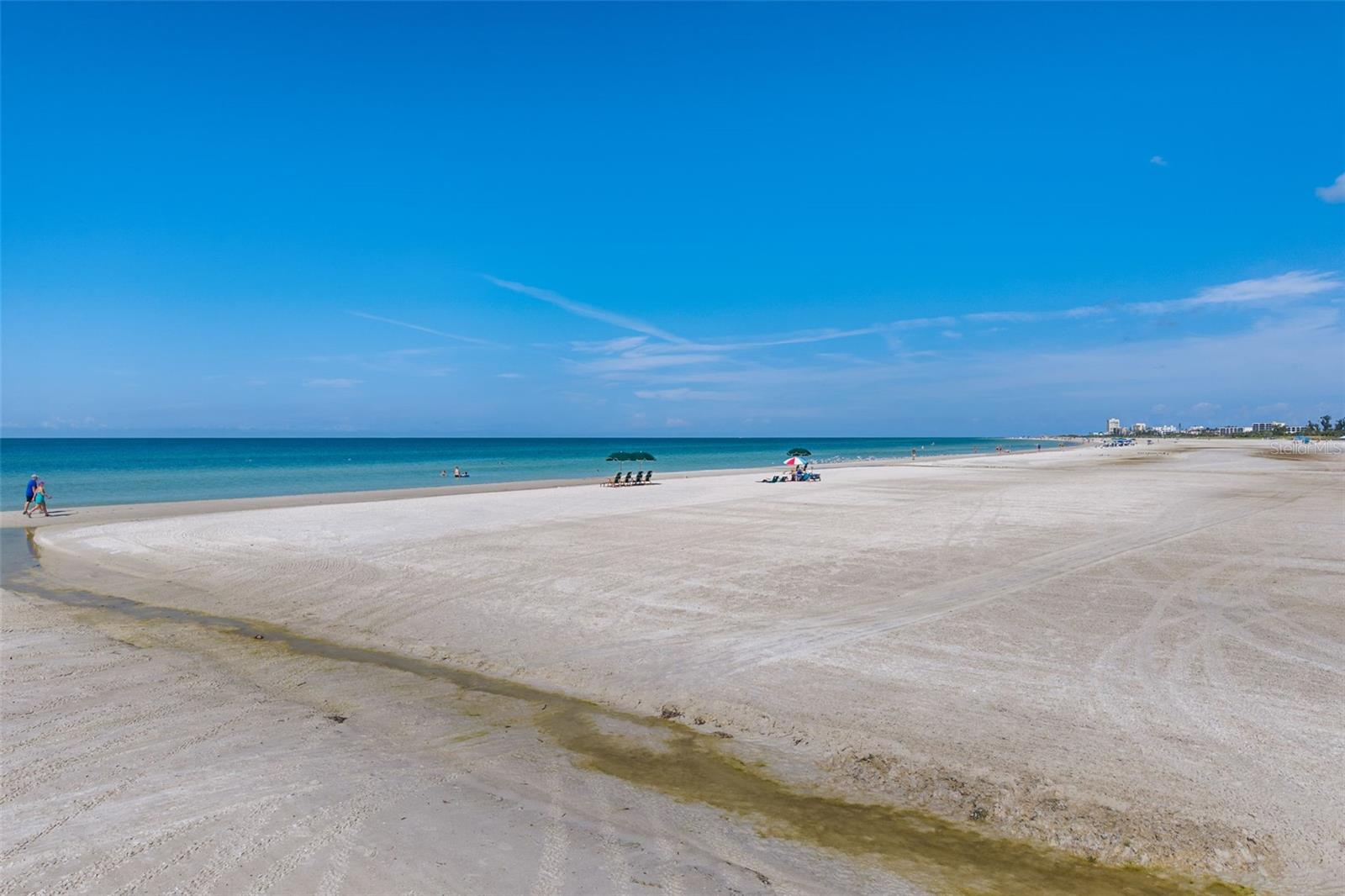 Image 50 of 70 For 6140 Midnight Pass Road A10