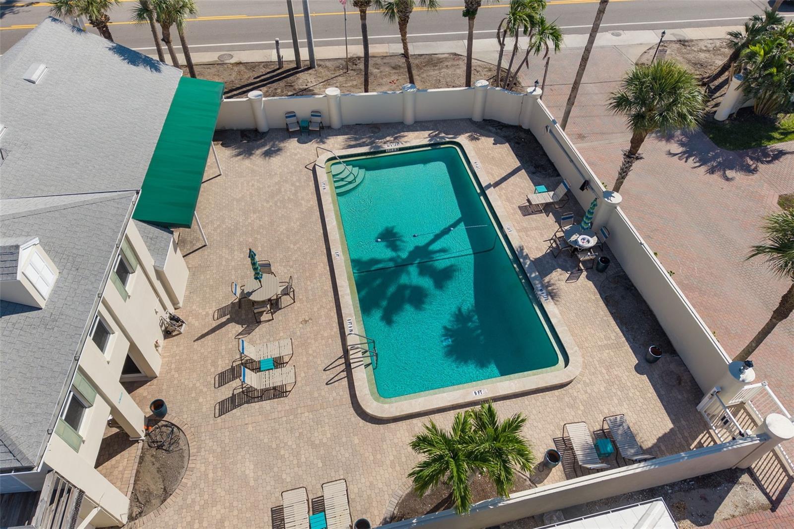 Image 55 of 70 For 6140 Midnight Pass Road A10