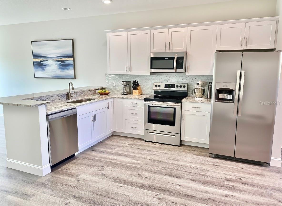 Image 3 of 10 For 2225 14th Avenue W 204