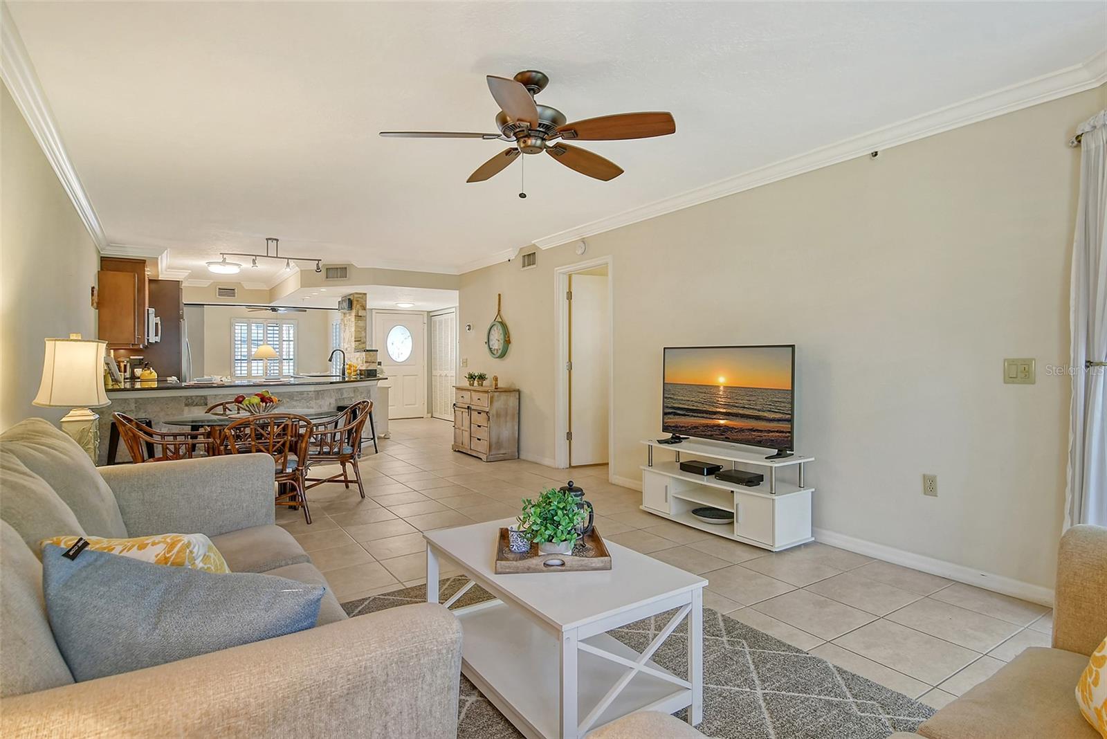 Image 15 of 51 For 1243 Siesta Bayside Drive D