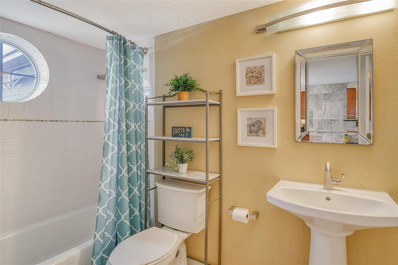 Image 27 of 51 For 1243 Siesta Bayside Drive D