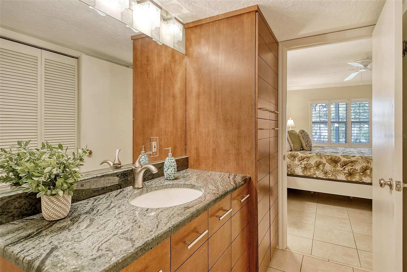 Image 32 of 51 For 1243 Siesta Bayside Drive D