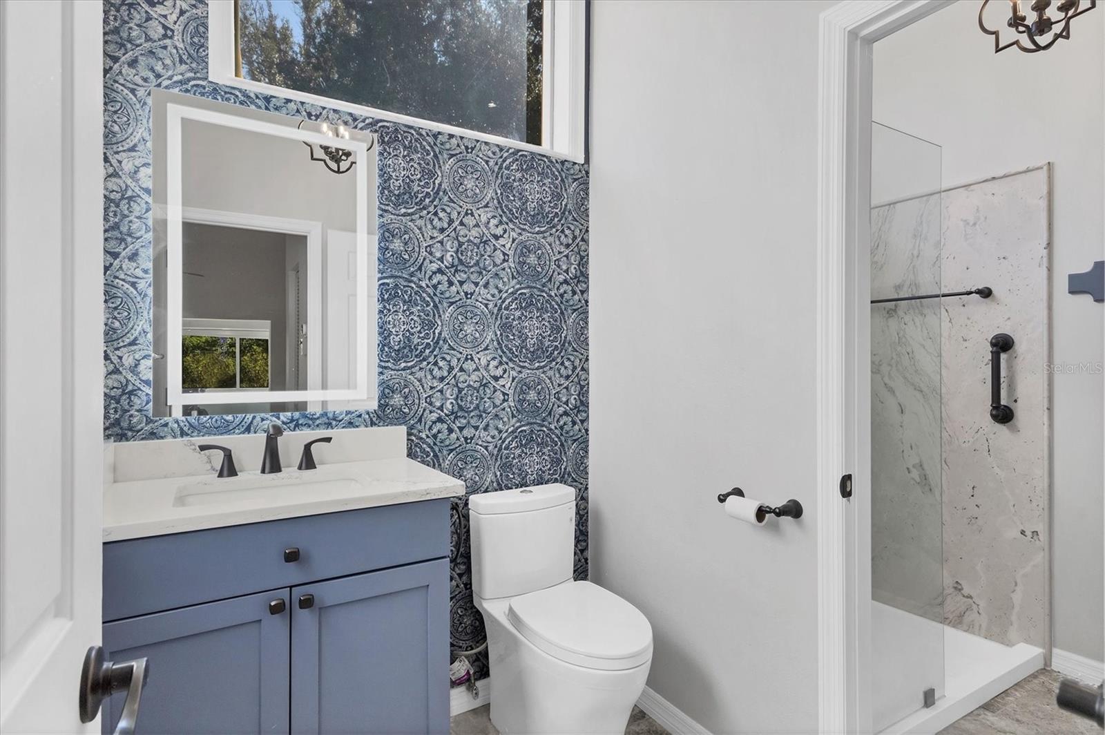 Image 21 of 63 For 217 Southampton Drive 286