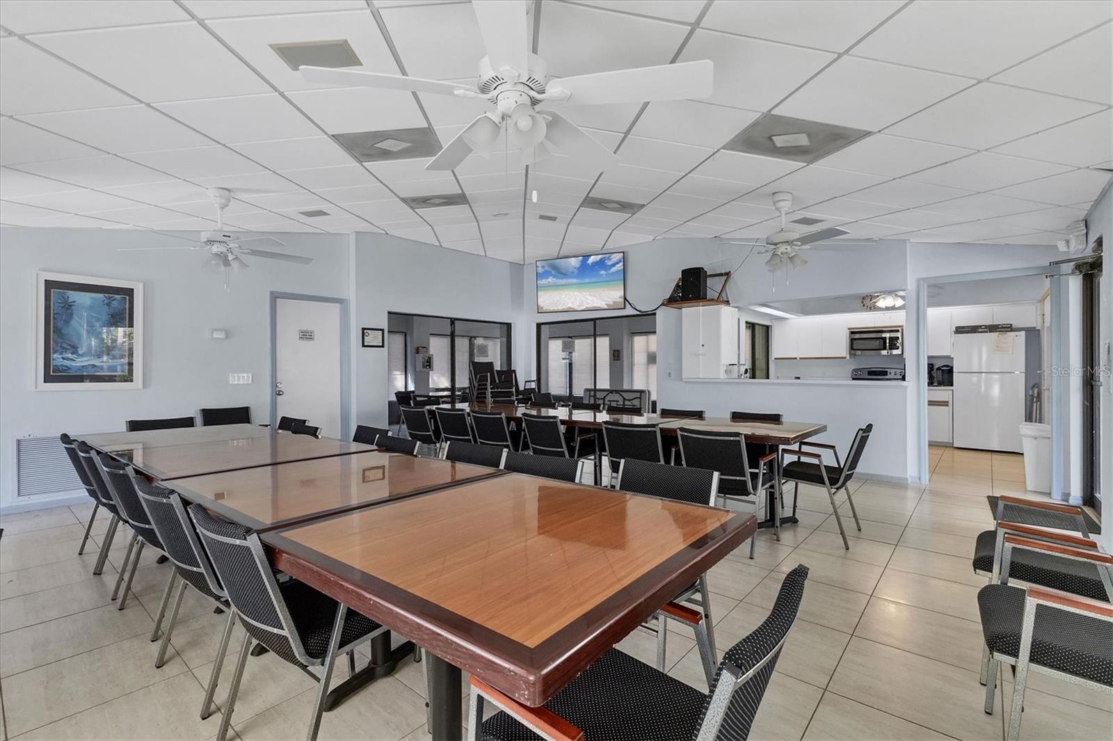 Image 38 of 63 For 217 Southampton Drive 286