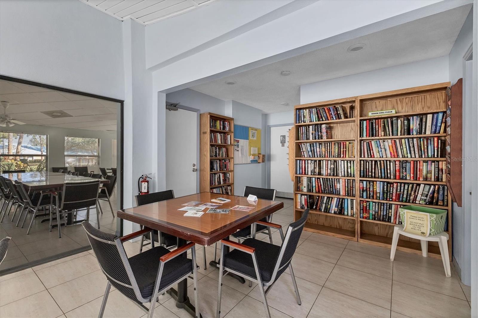 Image 39 of 63 For 217 Southampton Drive 286