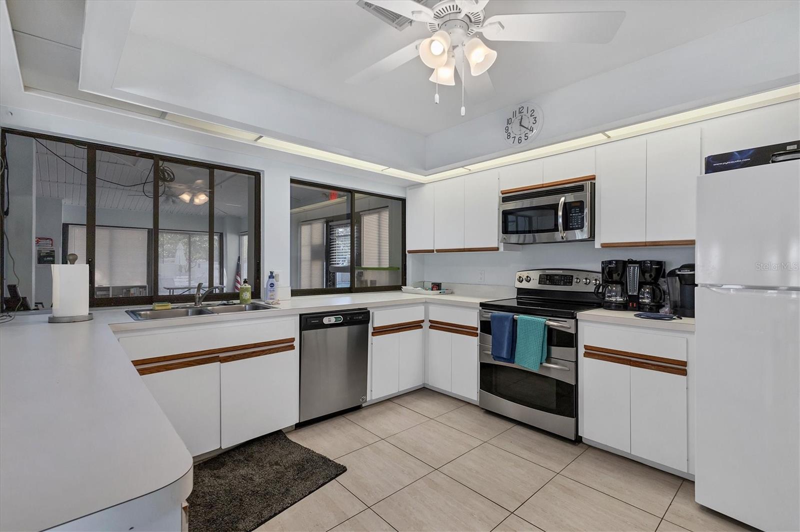 Image 40 of 63 For 217 Southampton Drive 286