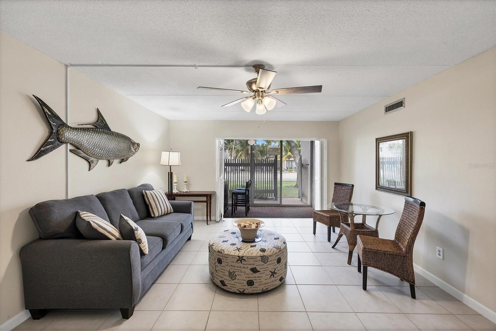 Image 10 of 40 For 845 Benjamin Franklin Drive 104