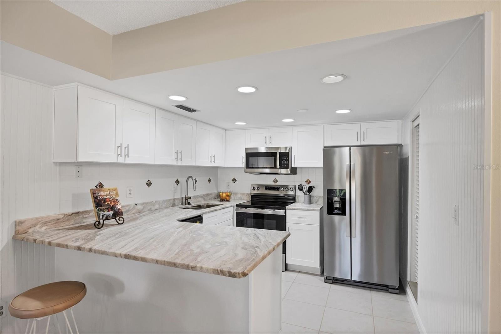 Image 14 of 40 For 845 Benjamin Franklin Drive 104