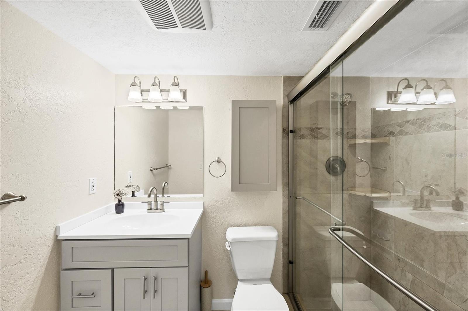 Image 28 of 40 For 845 Benjamin Franklin Drive 104