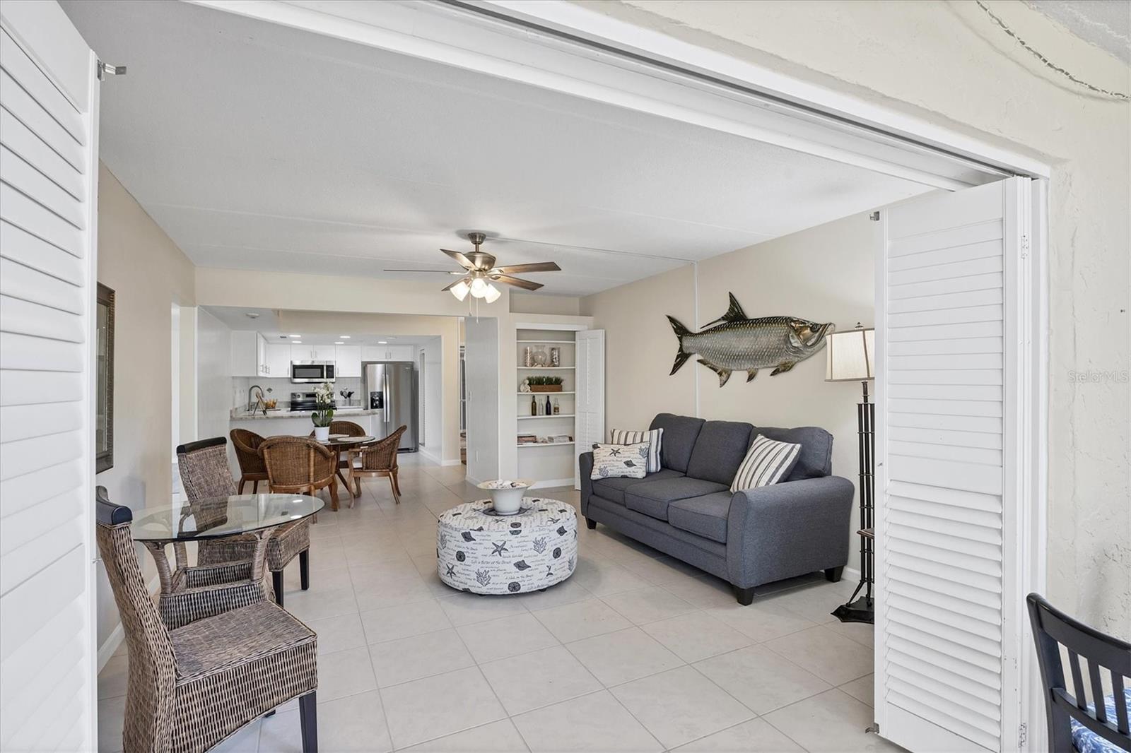 Image 6 of 40 For 845 Benjamin Franklin Drive 104