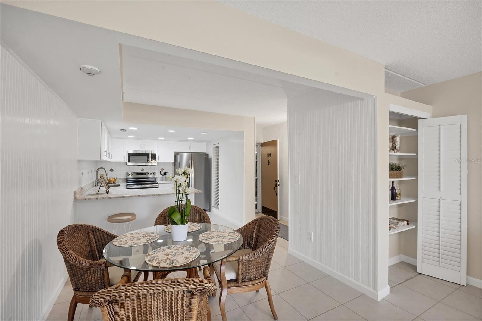 Image 8 of 40 For 845 Benjamin Franklin Drive 104