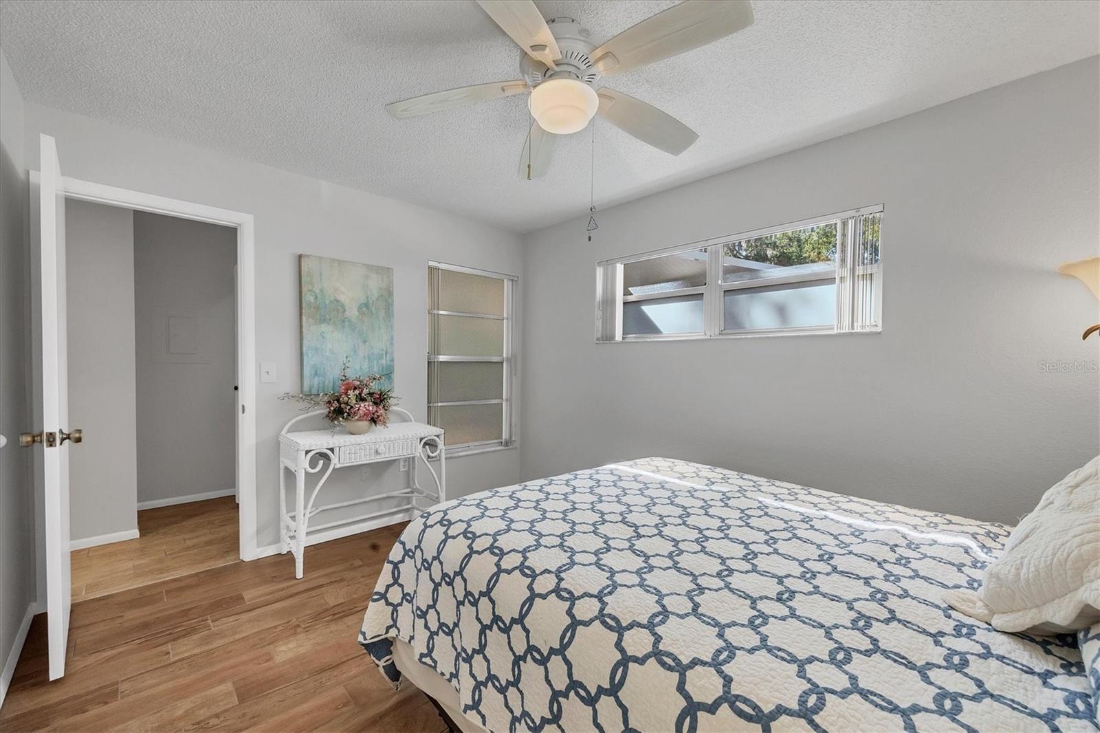 Image 20 of 57 For 4715 Village Gardens Drive 68