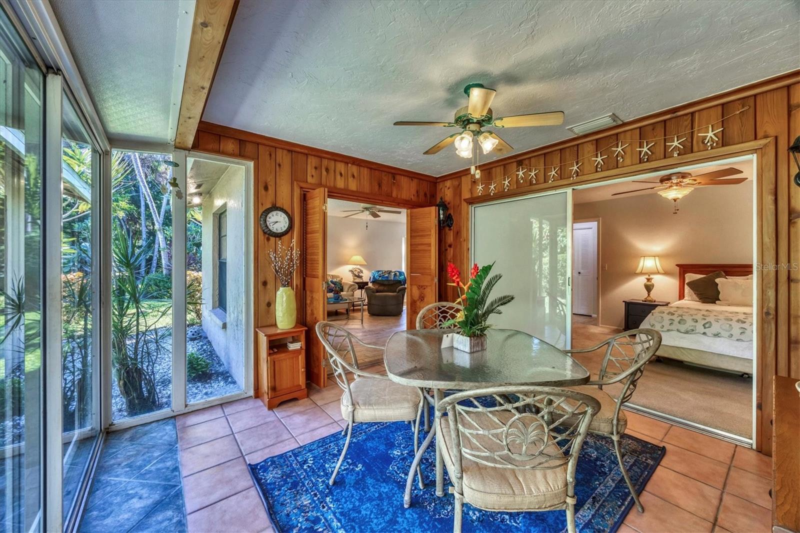 Image 24 of 57 For 4715 Village Gardens Drive 68