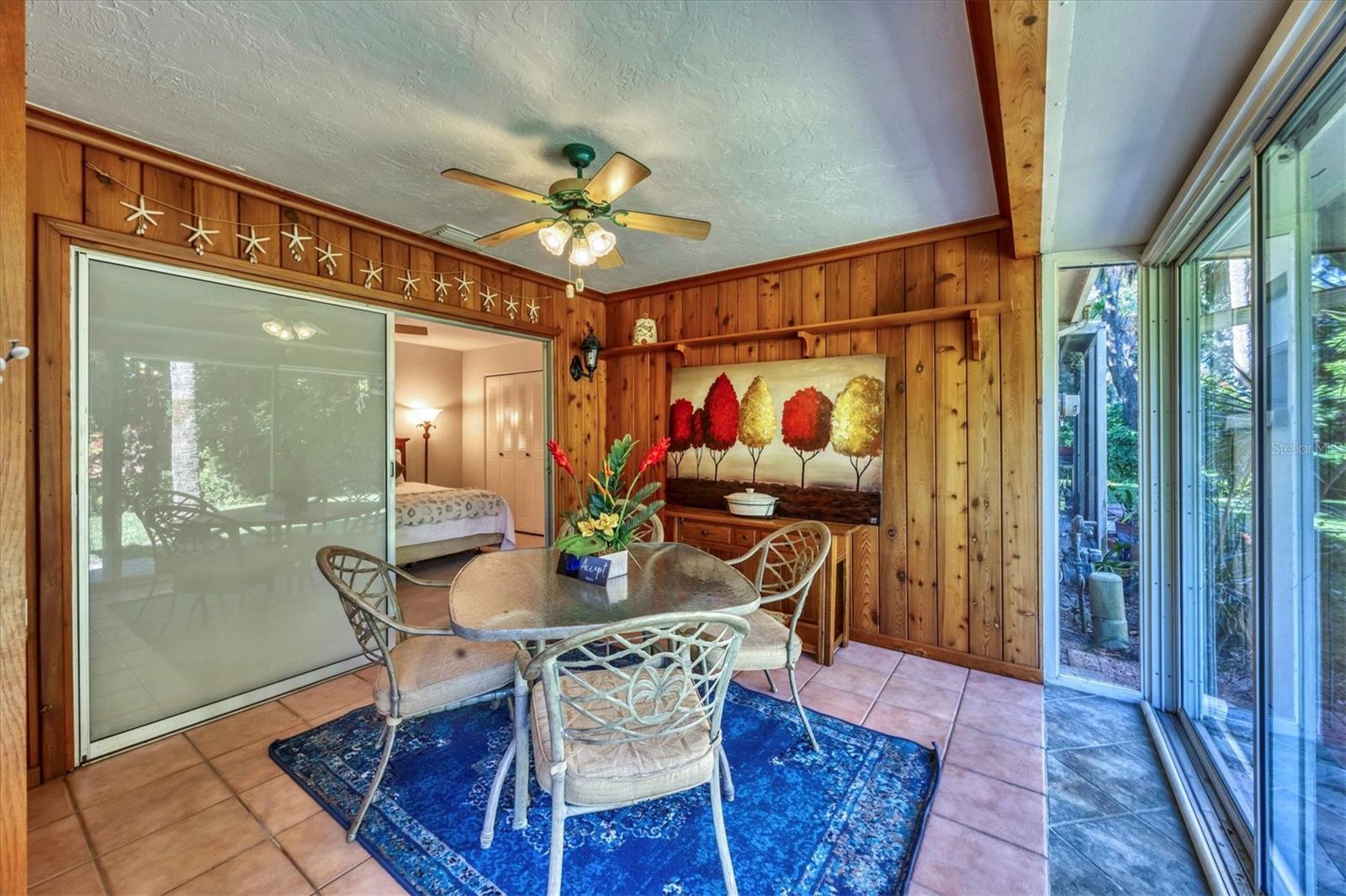 Image 25 of 57 For 4715 Village Gardens Drive 68