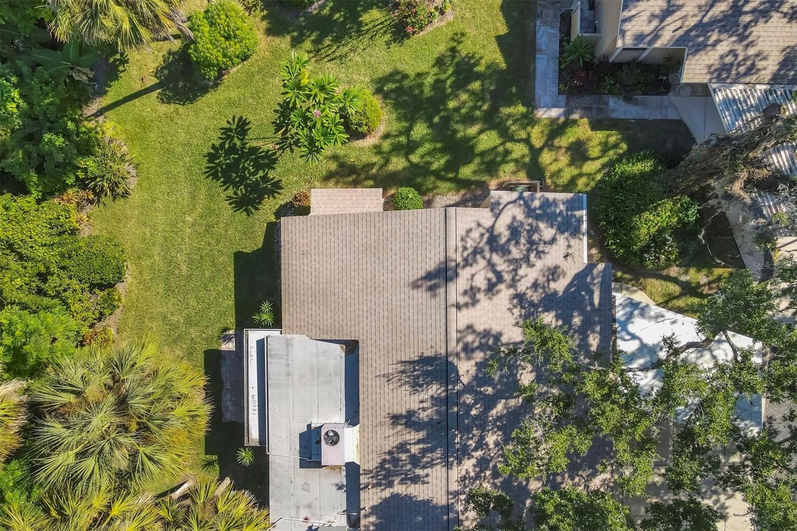 Image 33 of 57 For 4715 Village Gardens Drive 68