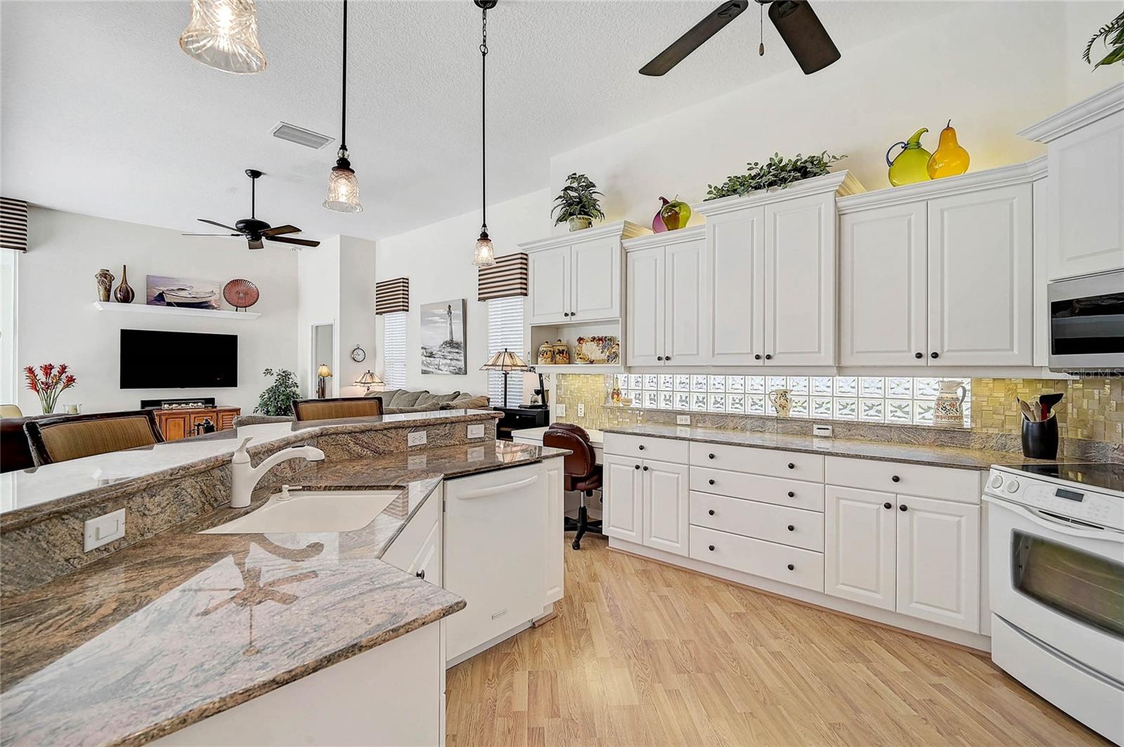 Image 26 of 58 For 2111 Muskogee Trail