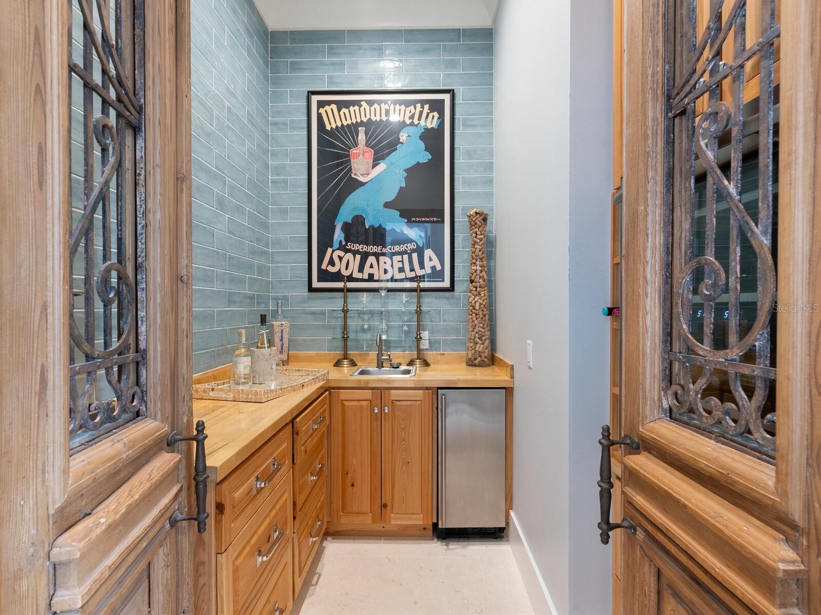 Image 22 of 66 For 4996 Western Docks Lane