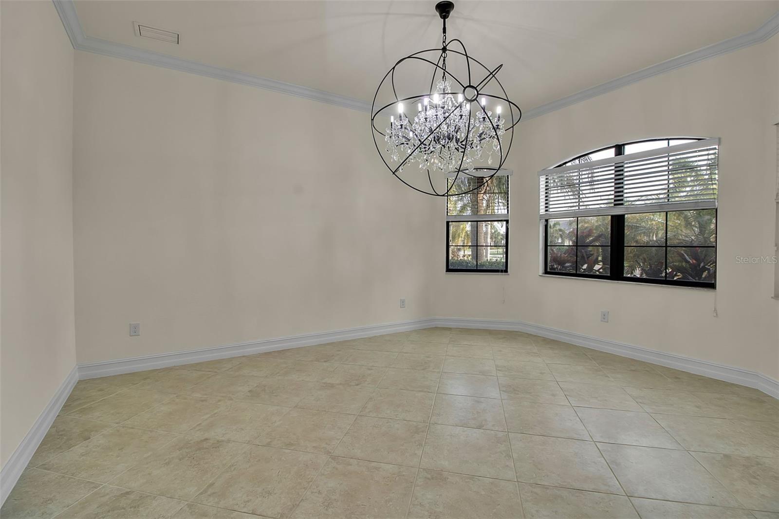 Image 10 of 64 For 5609 Arnie Loop