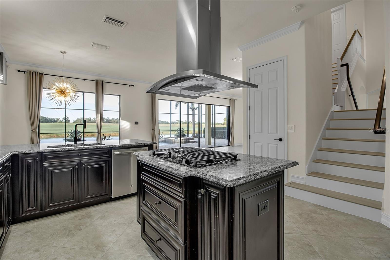 Image 19 of 64 For 5609 Arnie Loop