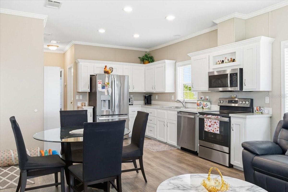 Image 12 of 51 For 1508 24th Avenue Drive W