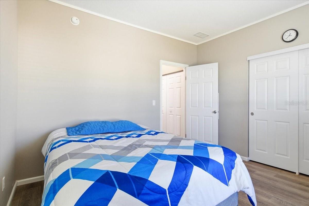 Image 21 of 51 For 1508 24th Avenue Drive W