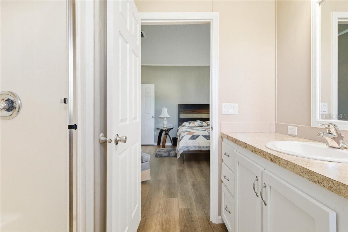 Image 27 of 51 For 1508 24th Avenue Drive W