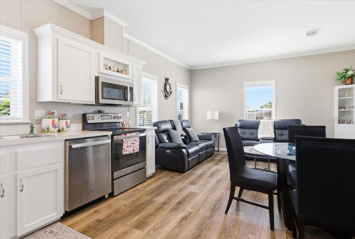 Image 28 of 51 For 1508 24th Avenue Drive W