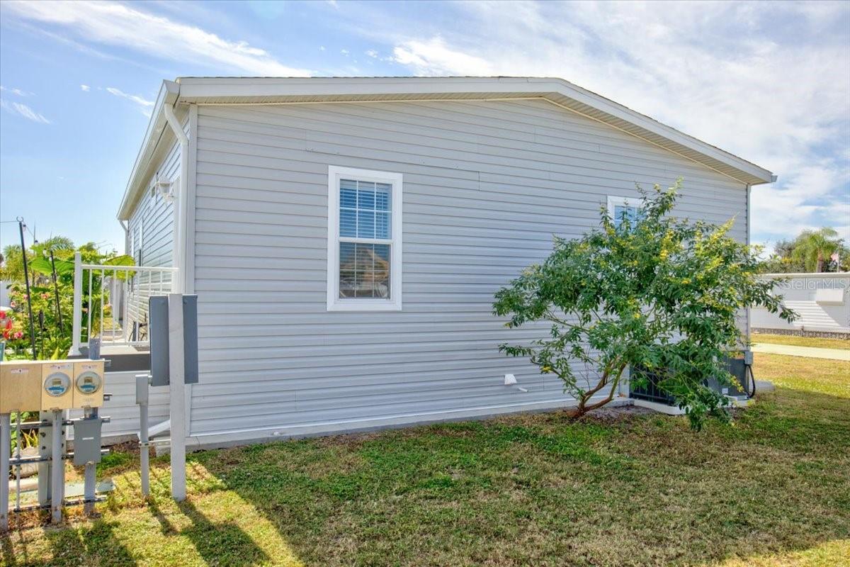 Image 31 of 51 For 1508 24th Avenue Drive W