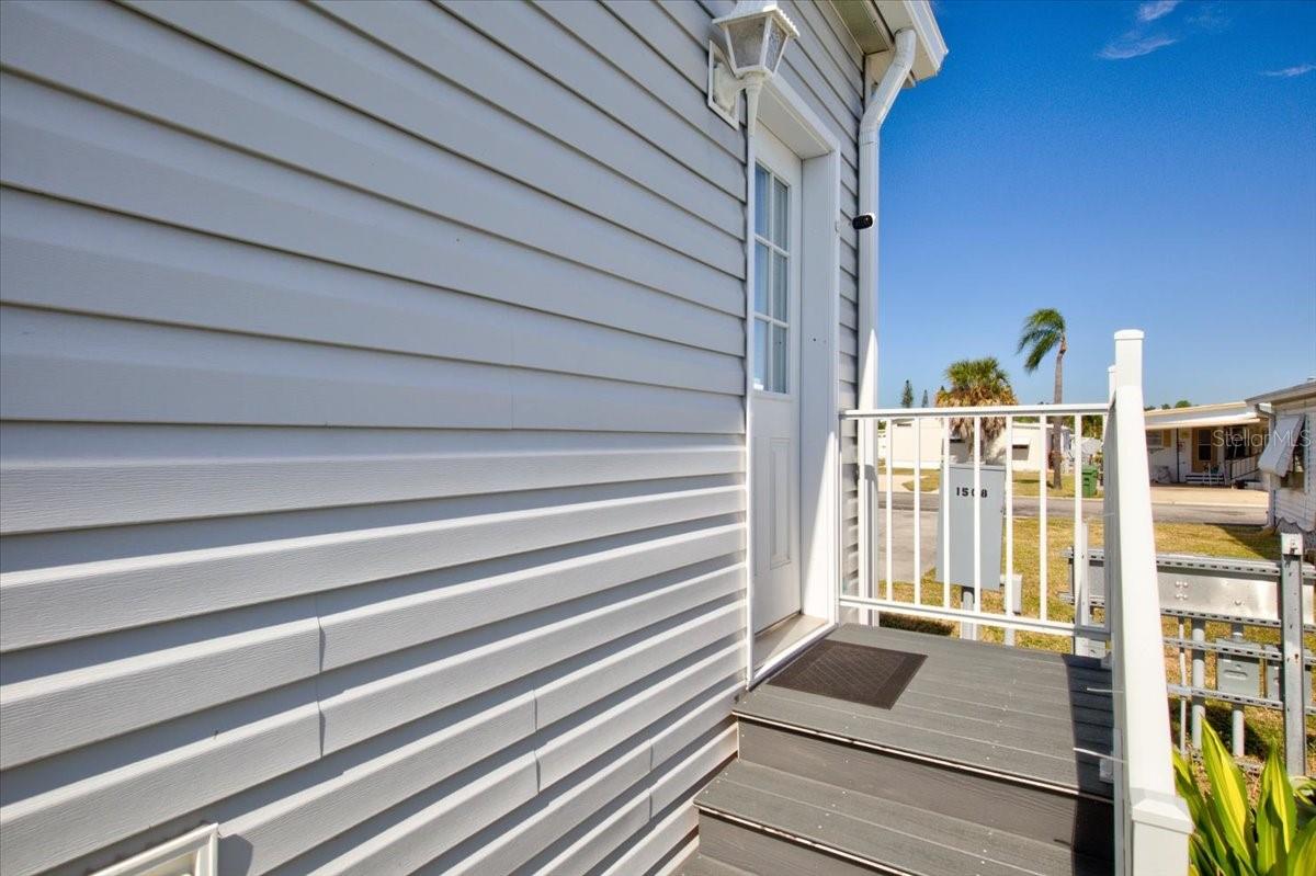 Image 32 of 51 For 1508 24th Avenue Drive W