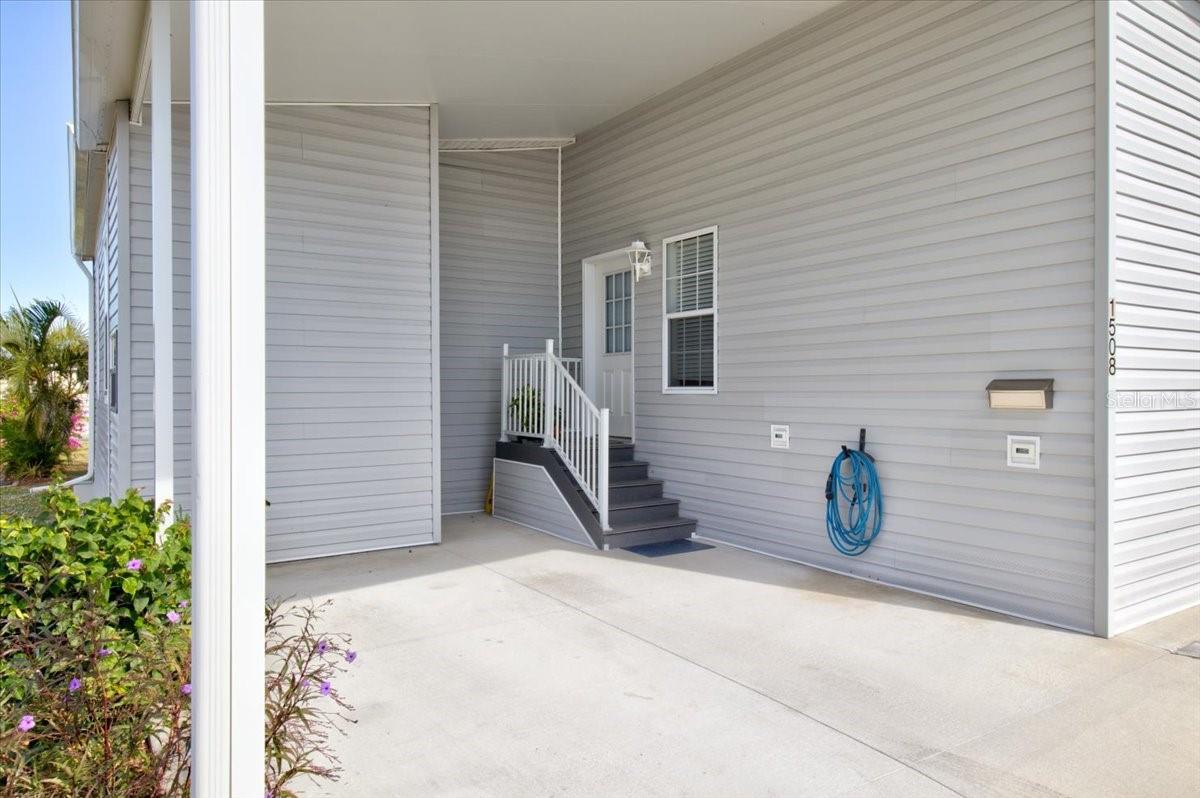 Image 5 of 51 For 1508 24th Avenue Drive W