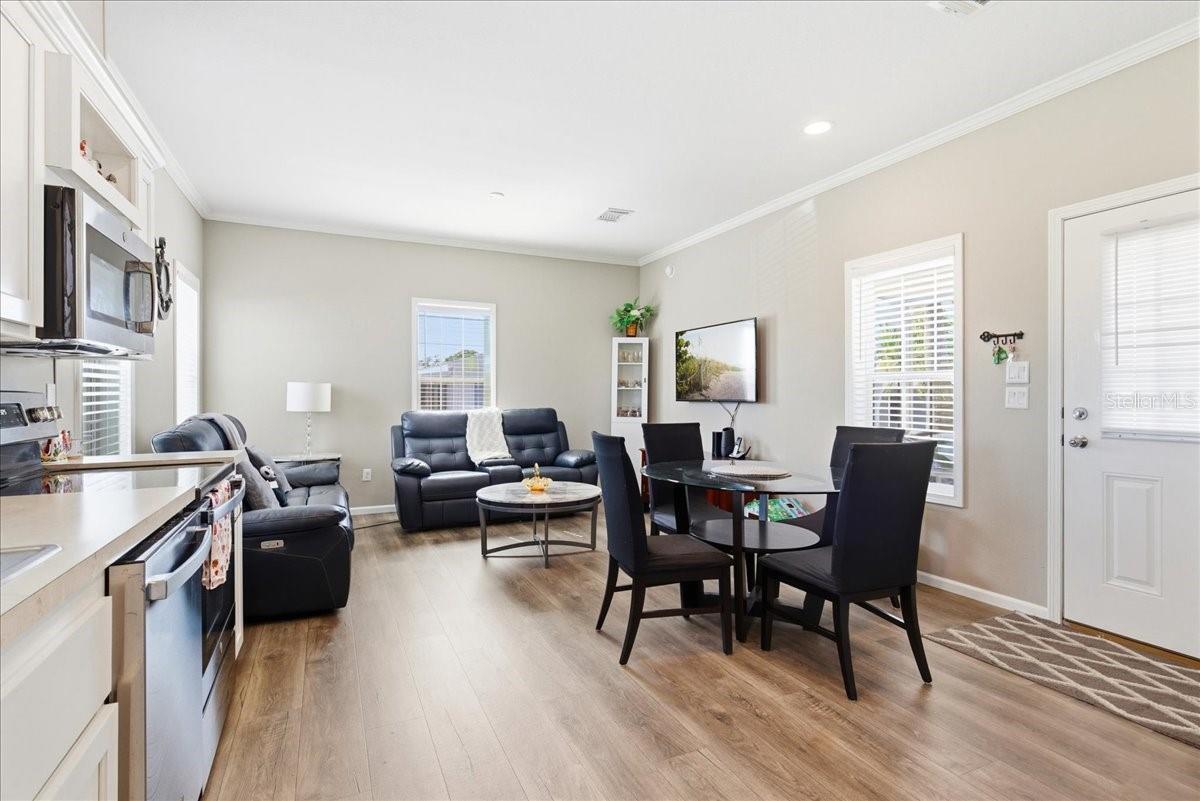 Image 8 of 51 For 1508 24th Avenue Drive W