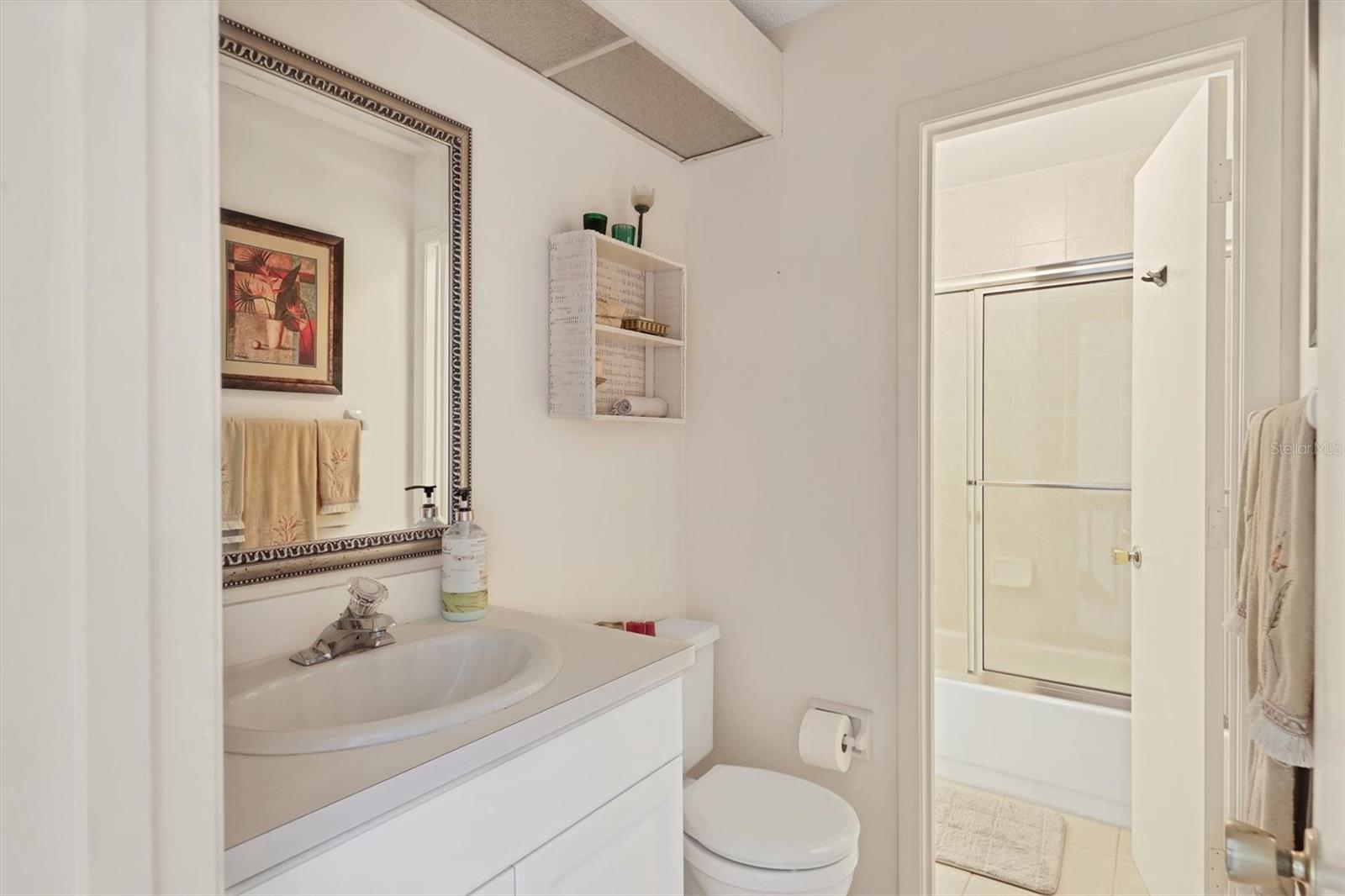 Image 22 of 48 For 6790 Sarasea Circle 6790