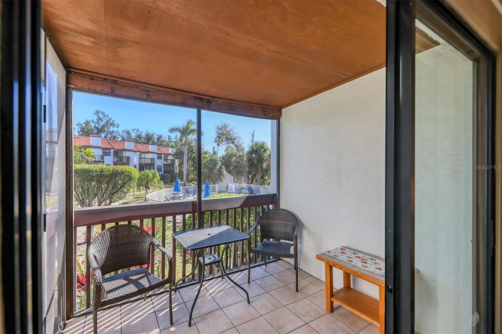 Image 26 of 48 For 6790 Sarasea Circle 6790