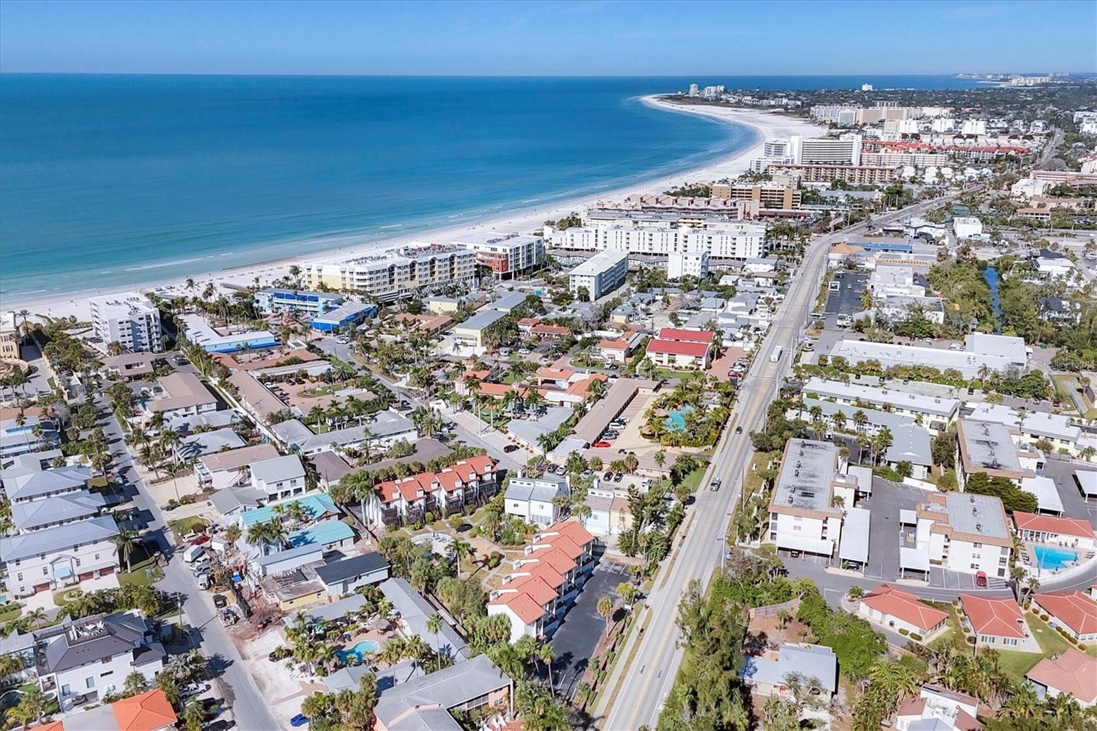 Image 33 of 48 For 6790 Sarasea Circle 6790