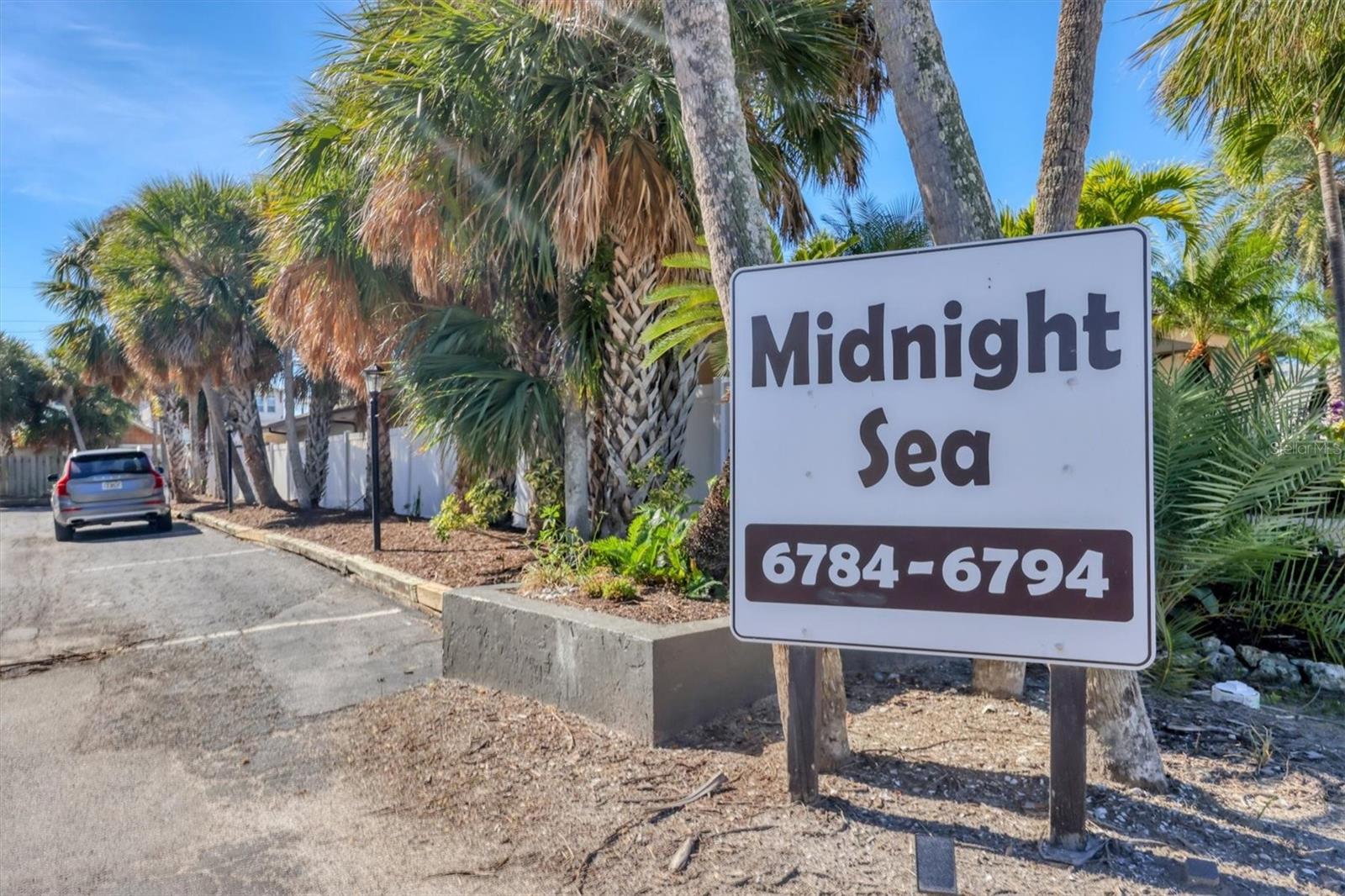 Image 36 of 48 For 6790 Sarasea Circle 6790